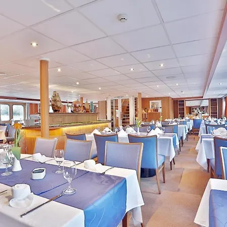 Hotelschiff Junker Jorg Botel
